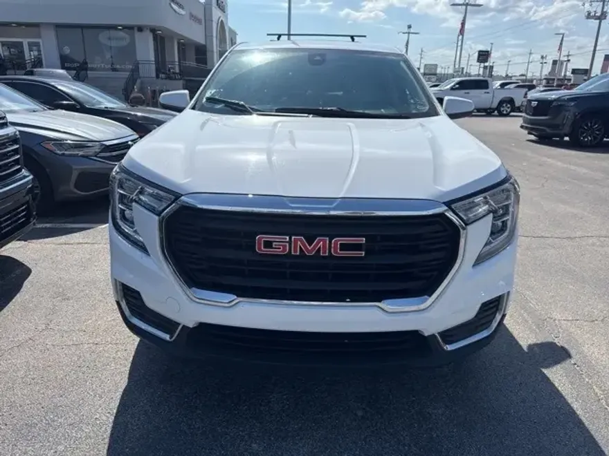 2024 Gmc Terrain SLE photo 1
