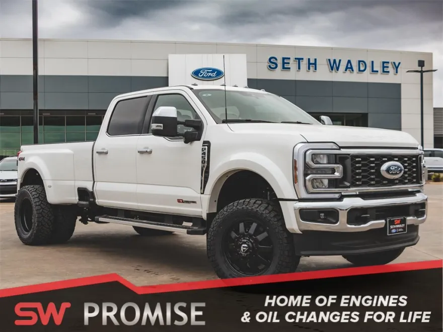 2025 Ford F-450 photo 1