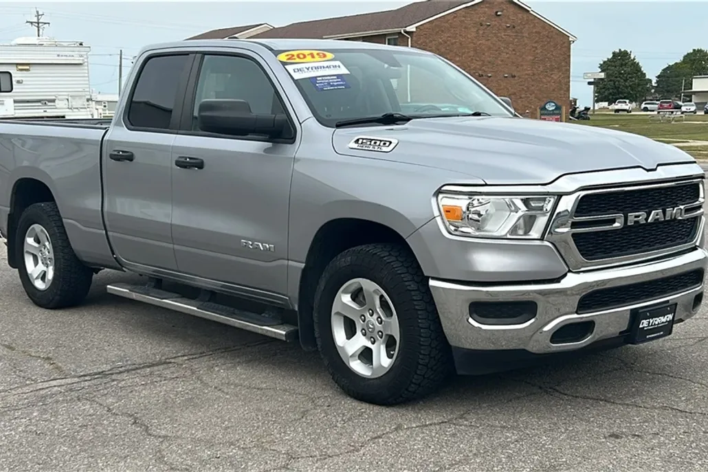 2019 Ram 1500 Tradesman photo 1