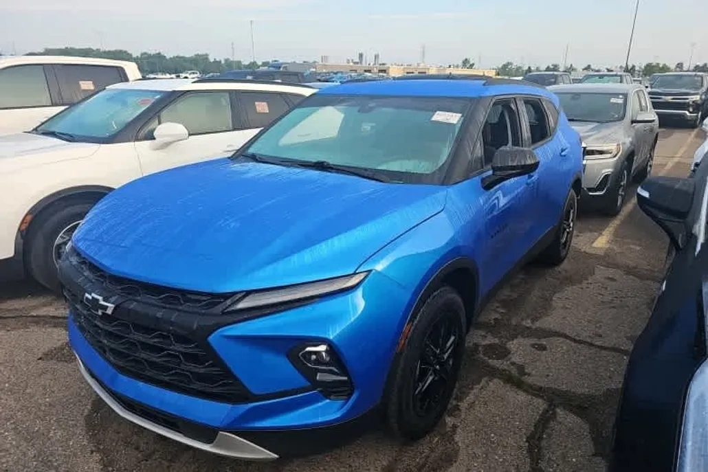2024 Chevrolet Blazer 2LT photo 1