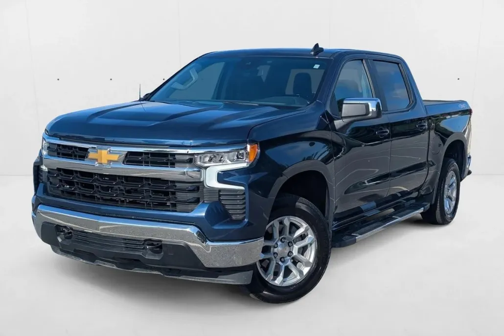 2022 Chevrolet Silverado 1500 LT photo 1