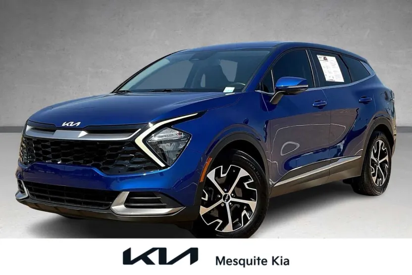 2023 Kia Sportage EX photo 1