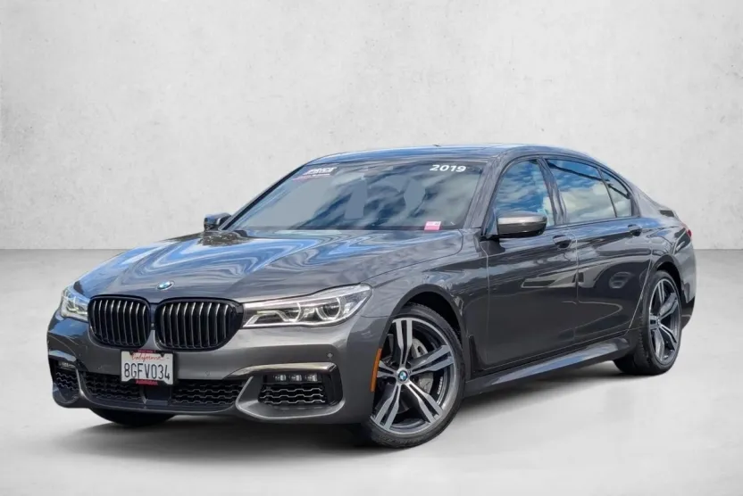 2019 Bmw 750i Sedan photo 1