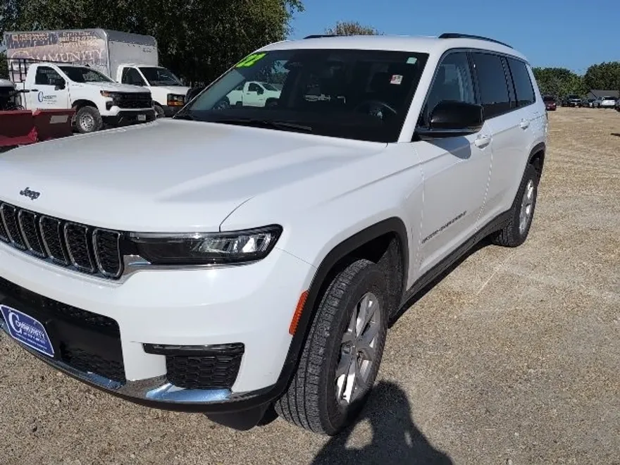 2022 Jeep Grand Cherokee Limited photo 1