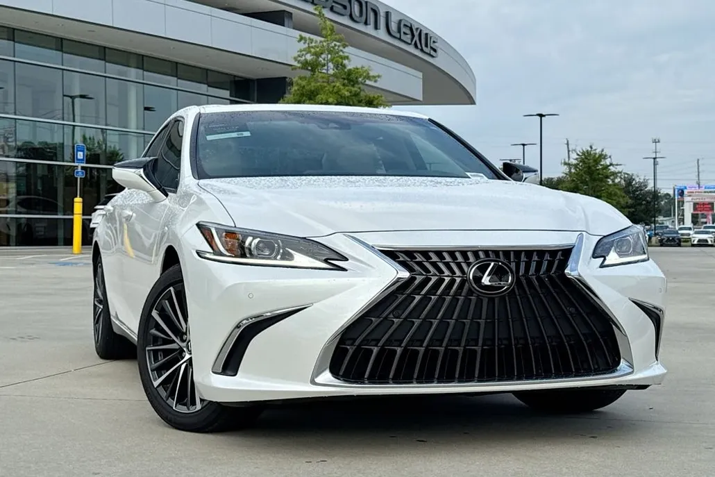2025 Lexus ES 350 Base photo 1