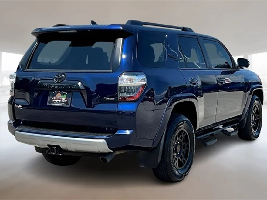2023 Toyota 4Runner TRD Off-Road Premium photo 1