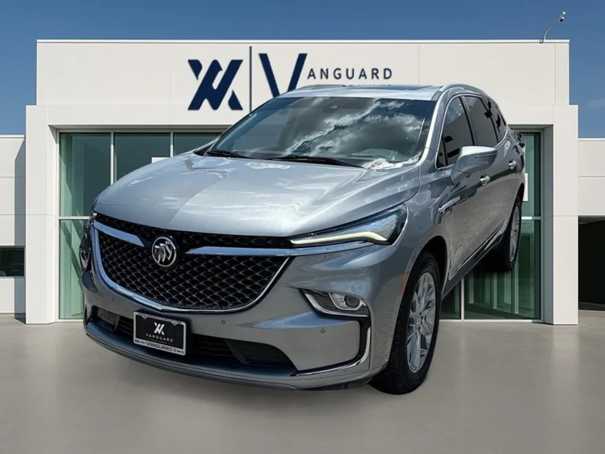2023 Buick Enclave Avenir photo 1