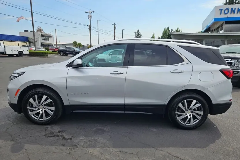 2022 Chevrolet Equinox Premier photo 1