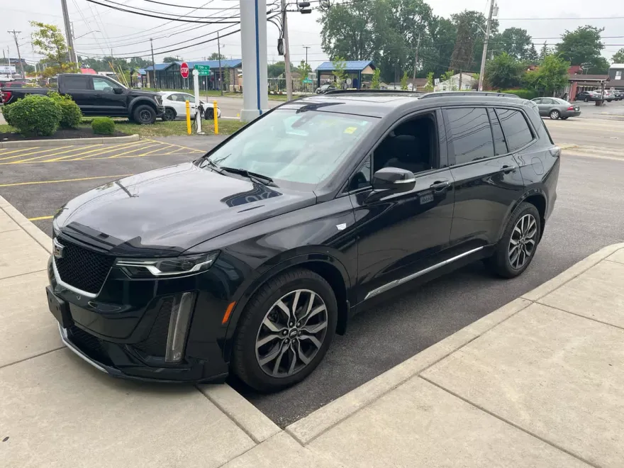 2021 Cadillac XT6 Sport photo 1