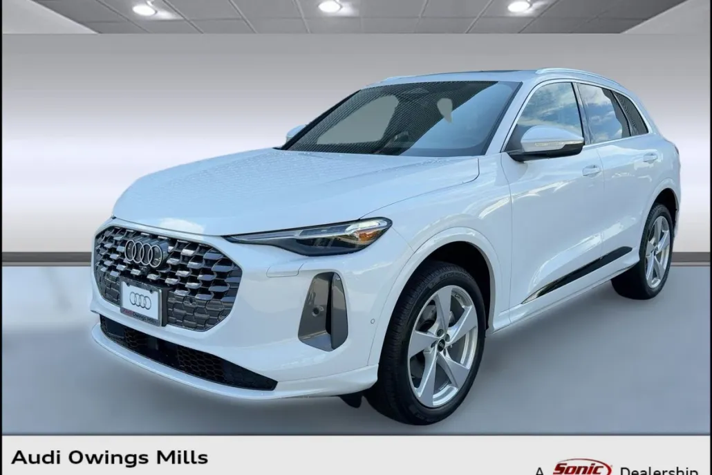 2025 Audi Q5 2.0T Premium Plus photo 1