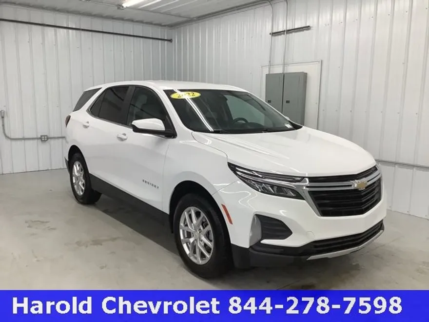 2022 Chevrolet Equinox LT photo 1