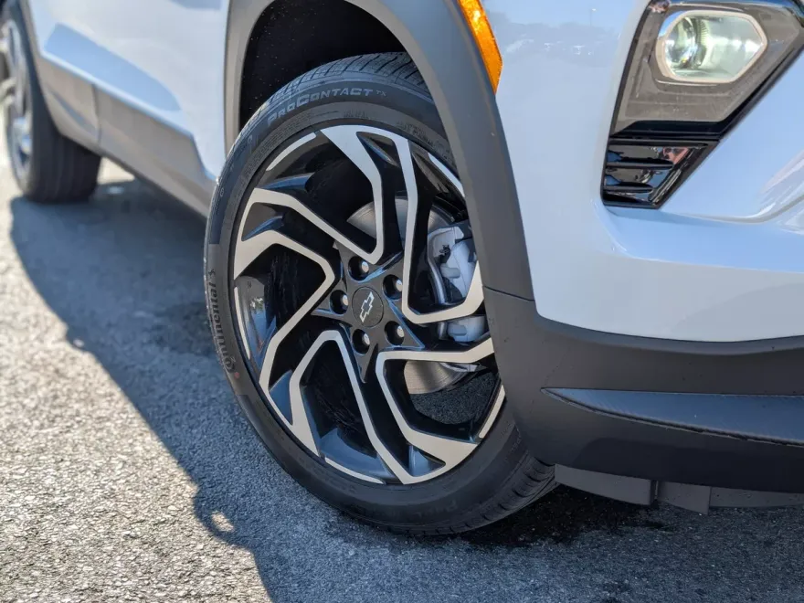 2026 Chevrolet Trailblazer RS photo 1