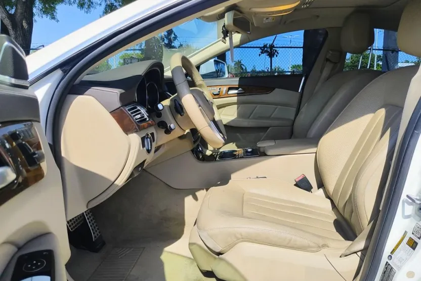 2014 Mercedes Benz CLS 550 photo 1
