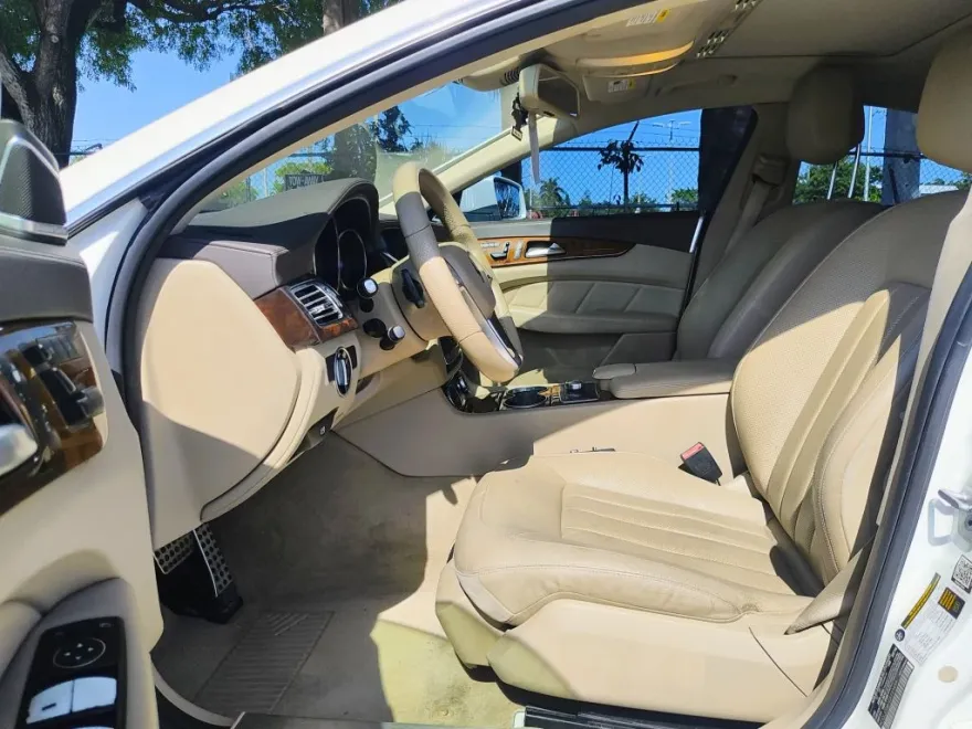 2014 Mercedes Benz CLS 550 photo 1