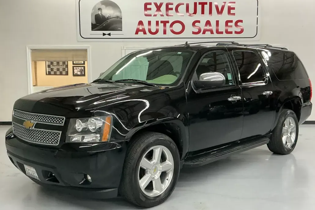 2013 Chevrolet Suburban 1500 LS photo 1