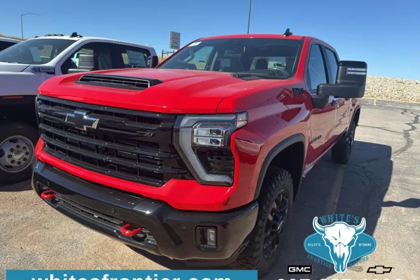 2026 Chevrolet Silverado LT photo 1