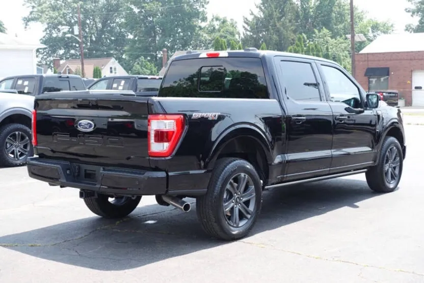 2023 Ford F-150 Lariat photo 1