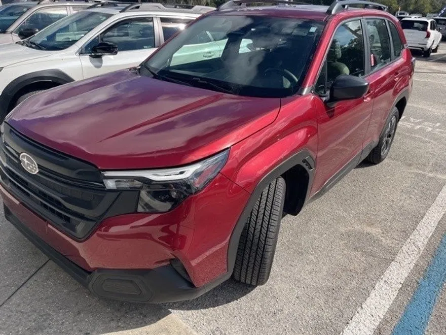 2025 Subaru Forester Base photo 1