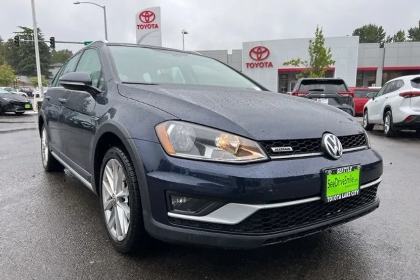 2017 Volkswagen Golf Alltrack TSI S 4Motion photo 1