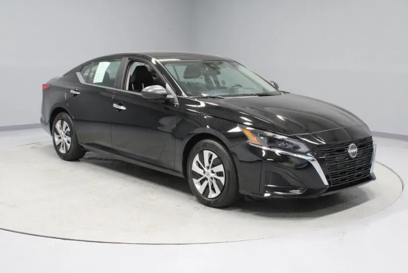 2025 Nissan Altima 2.5 S photo 1