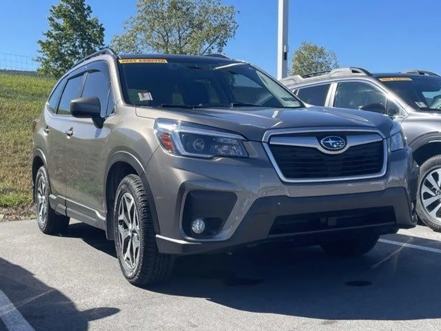 2021 Subaru Forester Premium photo 1