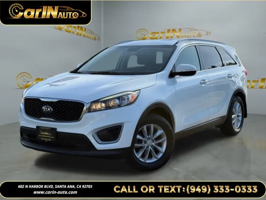 2018 Kia Sorento LX photo 1