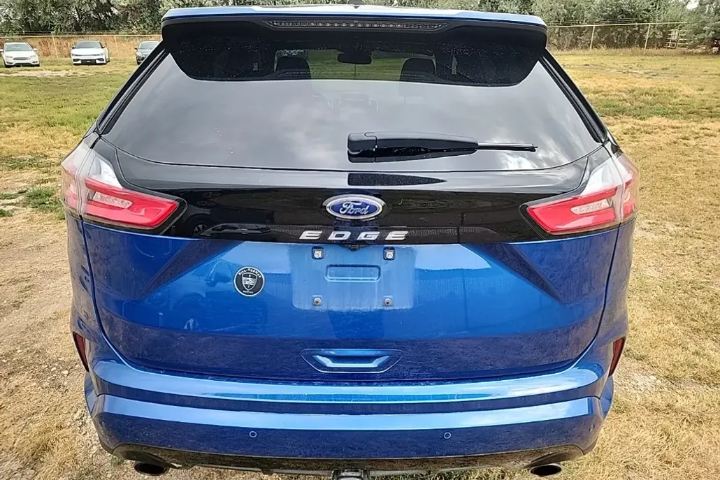 2021 Ford Edge ST-Line photo 1