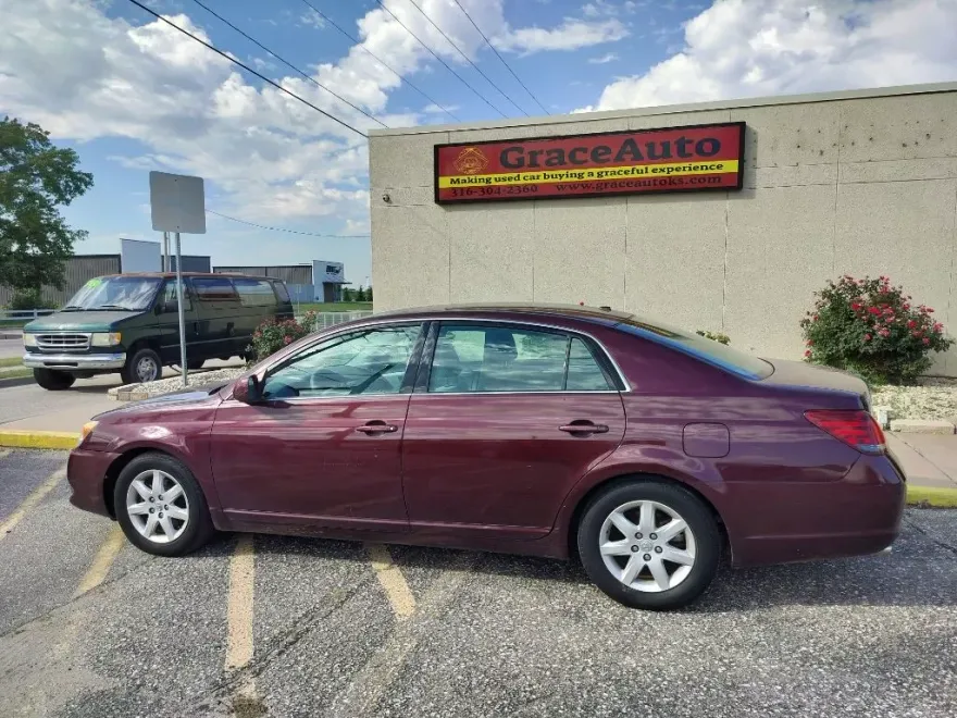 2009 Toyota Avalon XL photo 1
