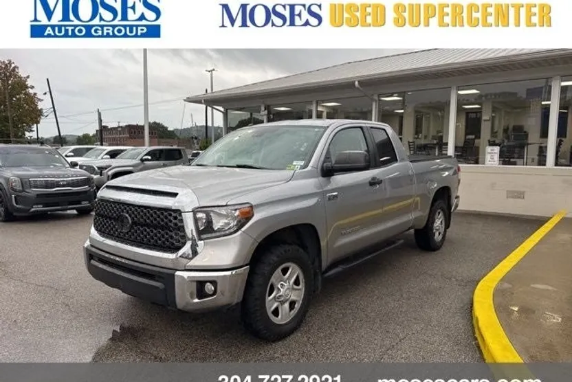 2018 Toyota Tundra SR5 photo 1