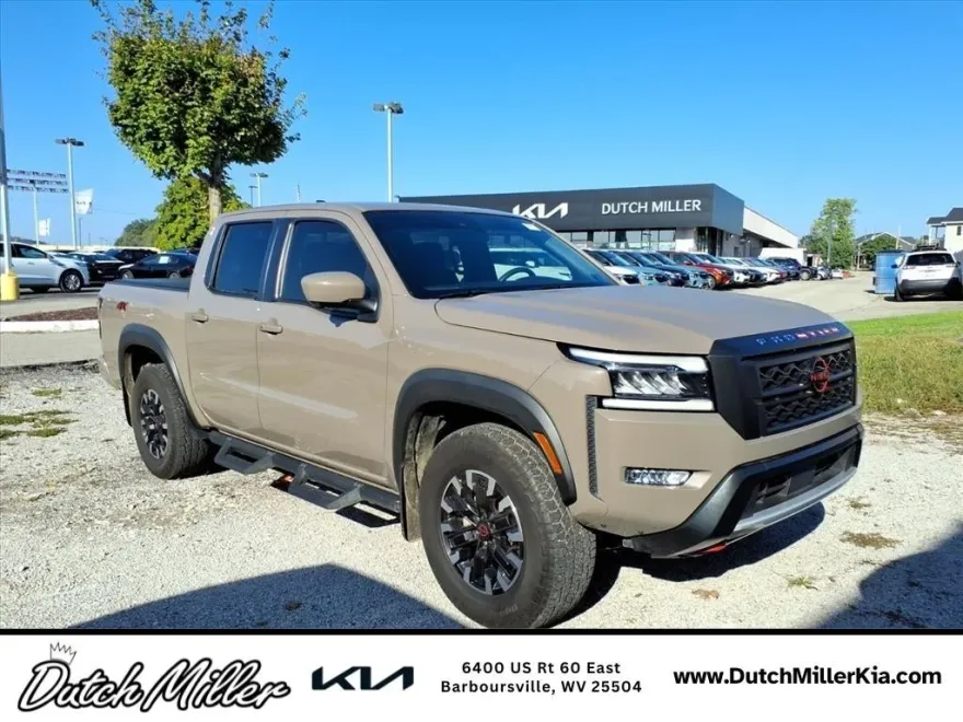 2023 Nissan Frontier PRO-4X photo 1