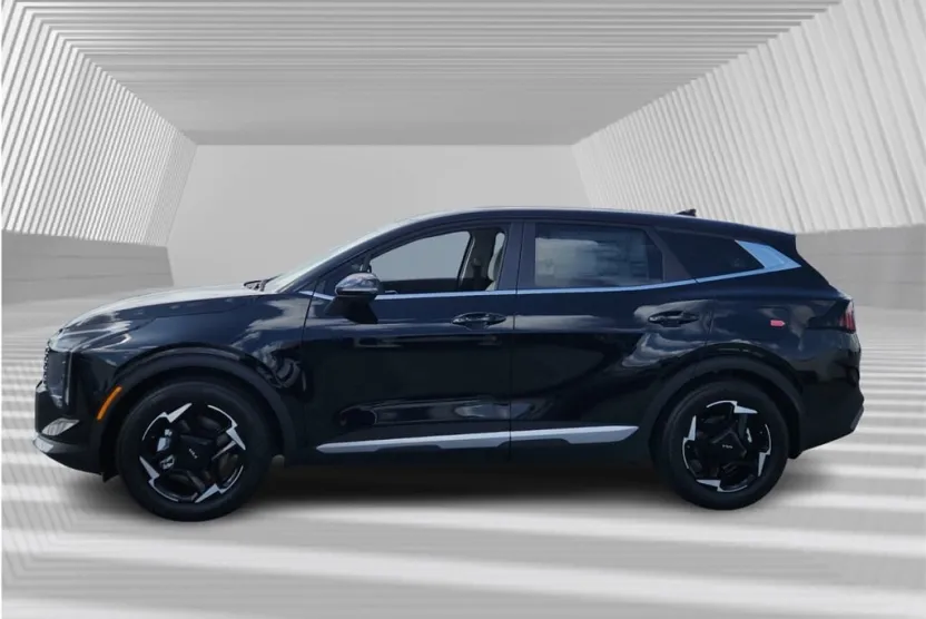 2026 Kia Sportage EX photo 1