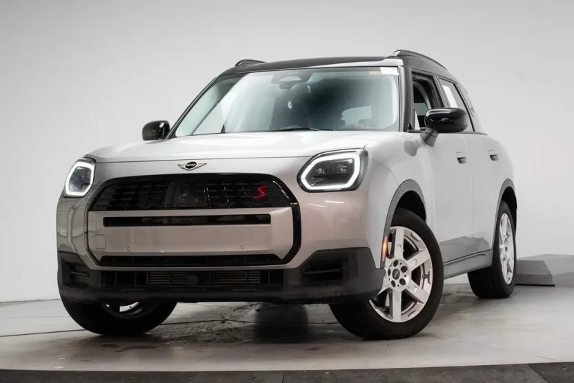 2025 Mini Countryman S photo 1