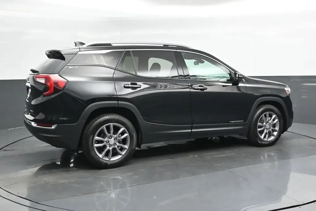 2024 Gmc Terrain SLT photo 1