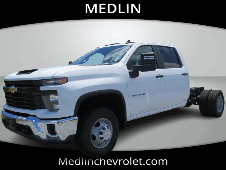 2025 Chevrolet Silverado 3500HD Work Truck photo 1