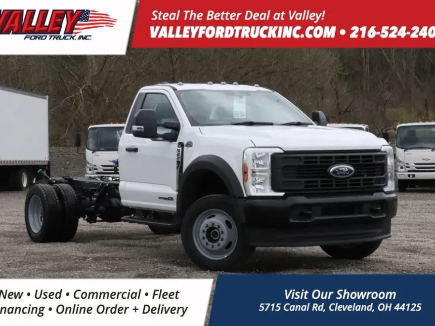 2025 Ford F-550 photo 1