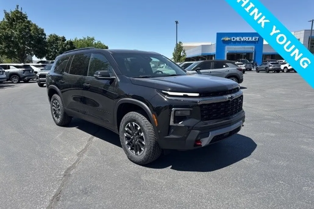 2026 Chevrolet Traverse Z71 photo 1
