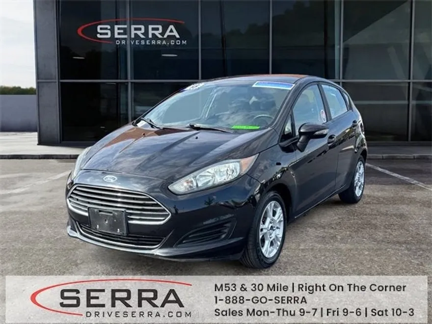 2015 Ford Fiesta SE photo 1