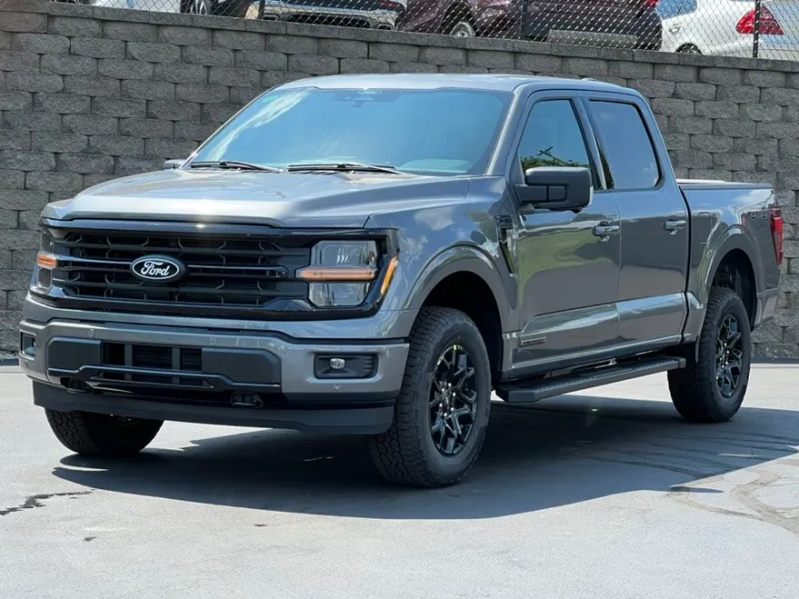 2025 Ford F-150 XLT photo 1