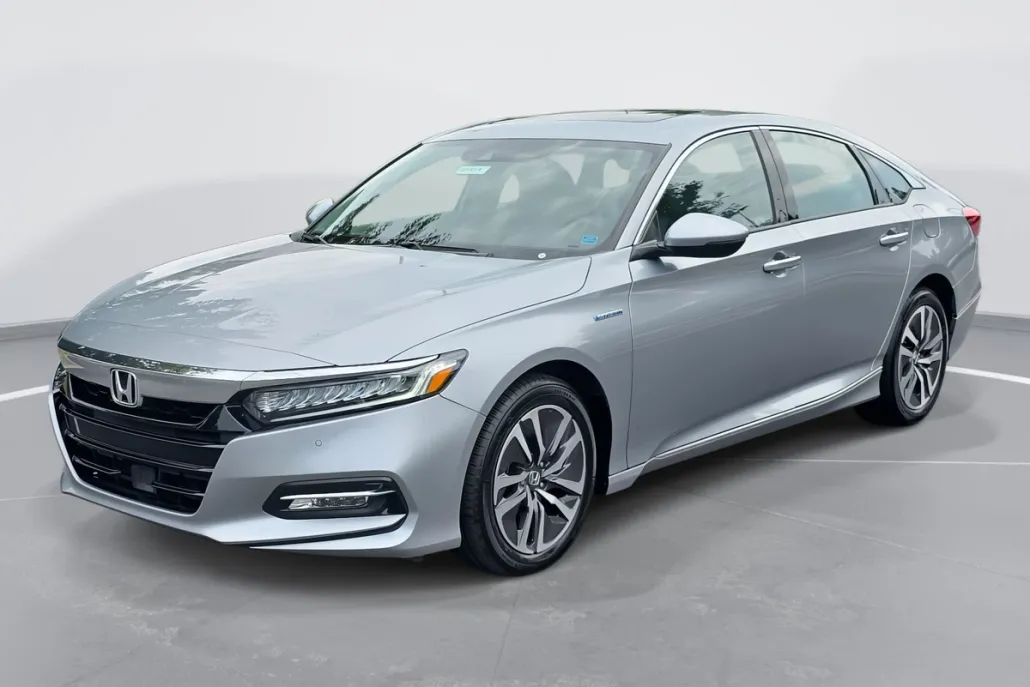2020 Honda Accord Hybrid Touring photo 1