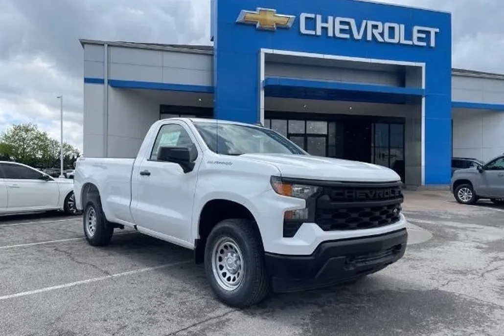 2025 Chevrolet Silverado 1500 photo 1