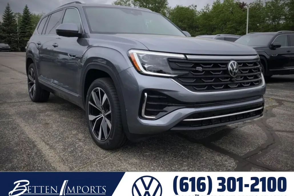 2025 Volkswagen Atlas SEL Premium R-Line photo 1