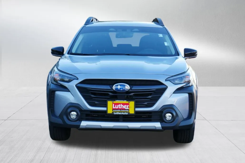2023 Subaru Outback Limited photo 1