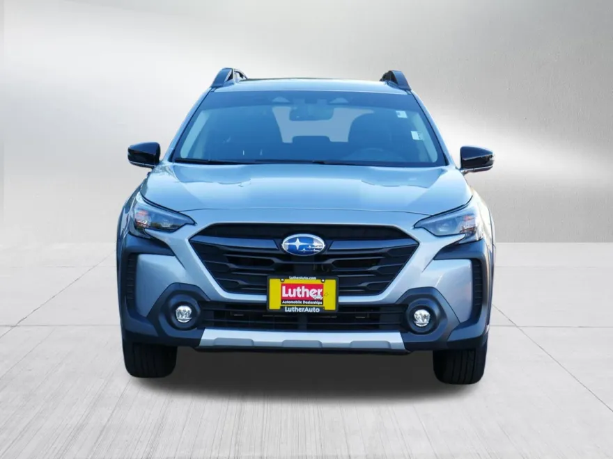 2023 Subaru Outback Limited photo 1