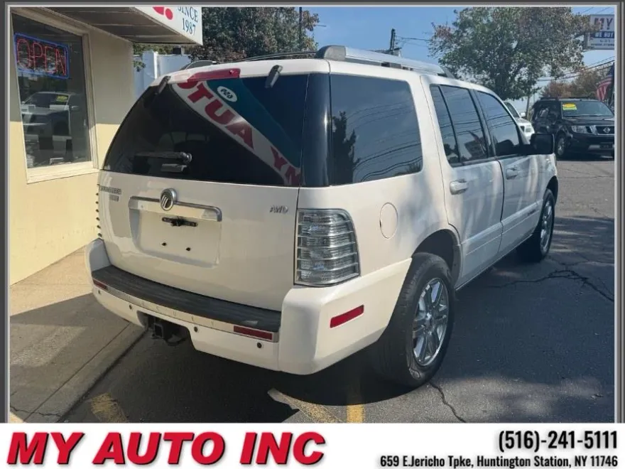 2010 Mercury Mountaineer Premier photo 1