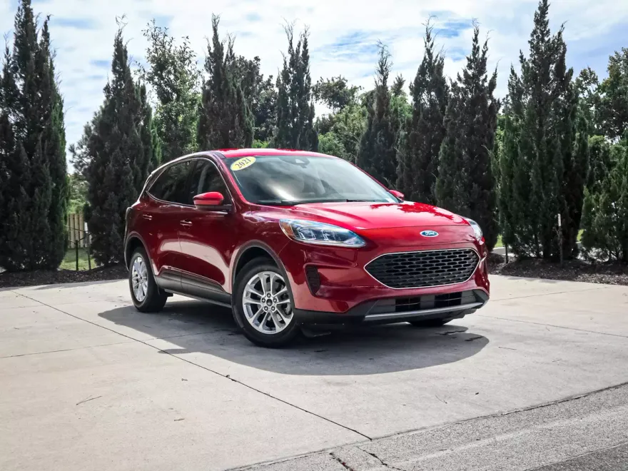 2021 Ford Escape SE photo 1