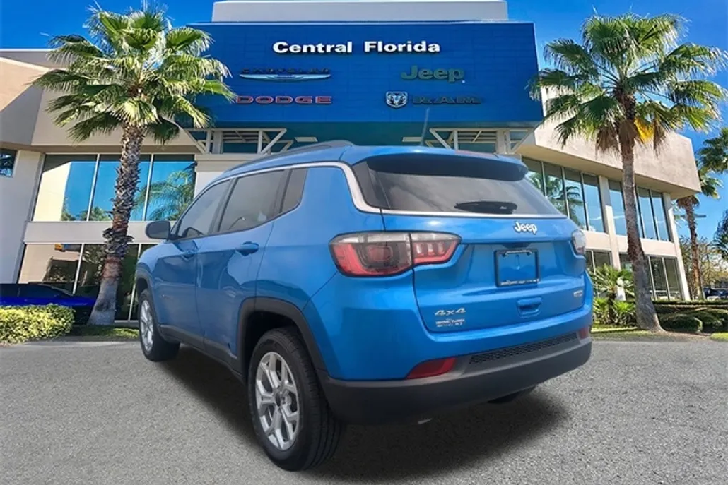 2025 Jeep Compass North Edition Latitude photo 1