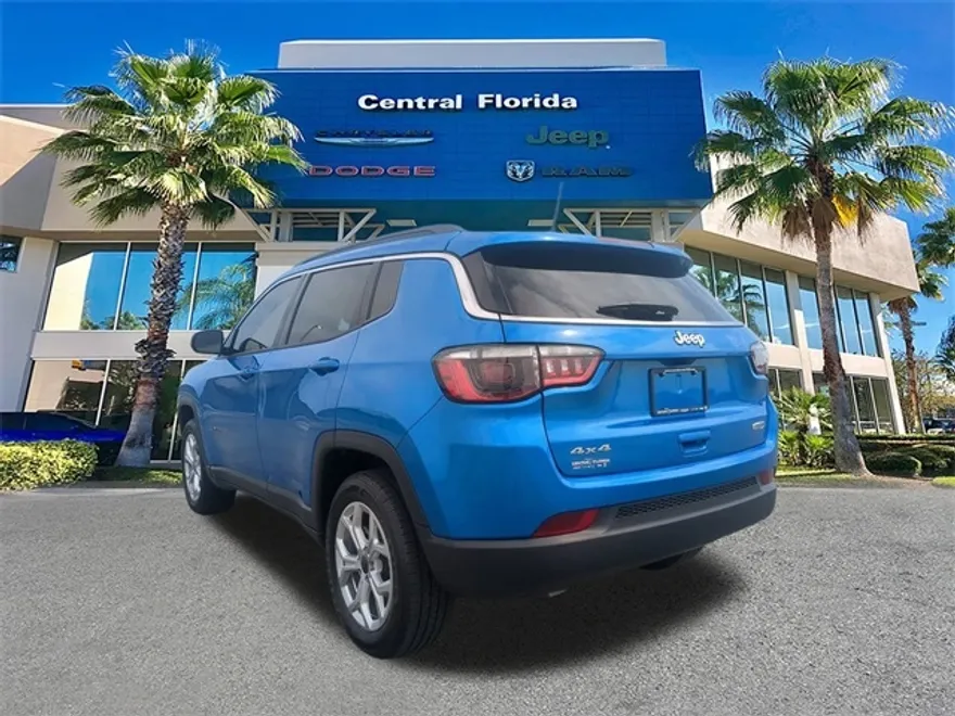 2025 Jeep Compass North Edition Latitude photo 1