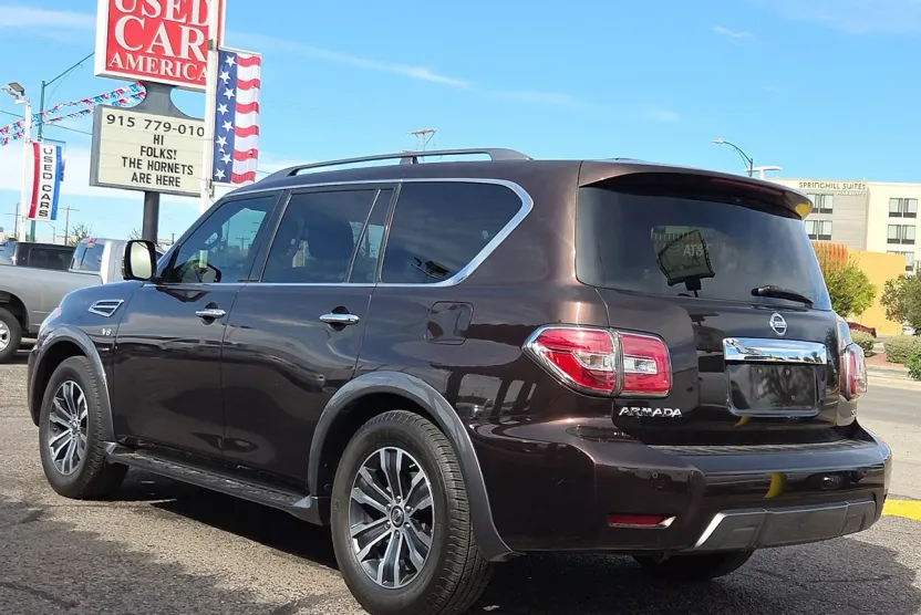 2020 Nissan Armada SL photo 1