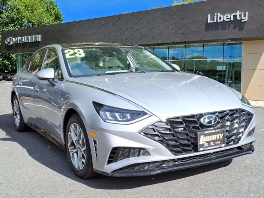 2023 Hyundai Sonata SEL photo 1