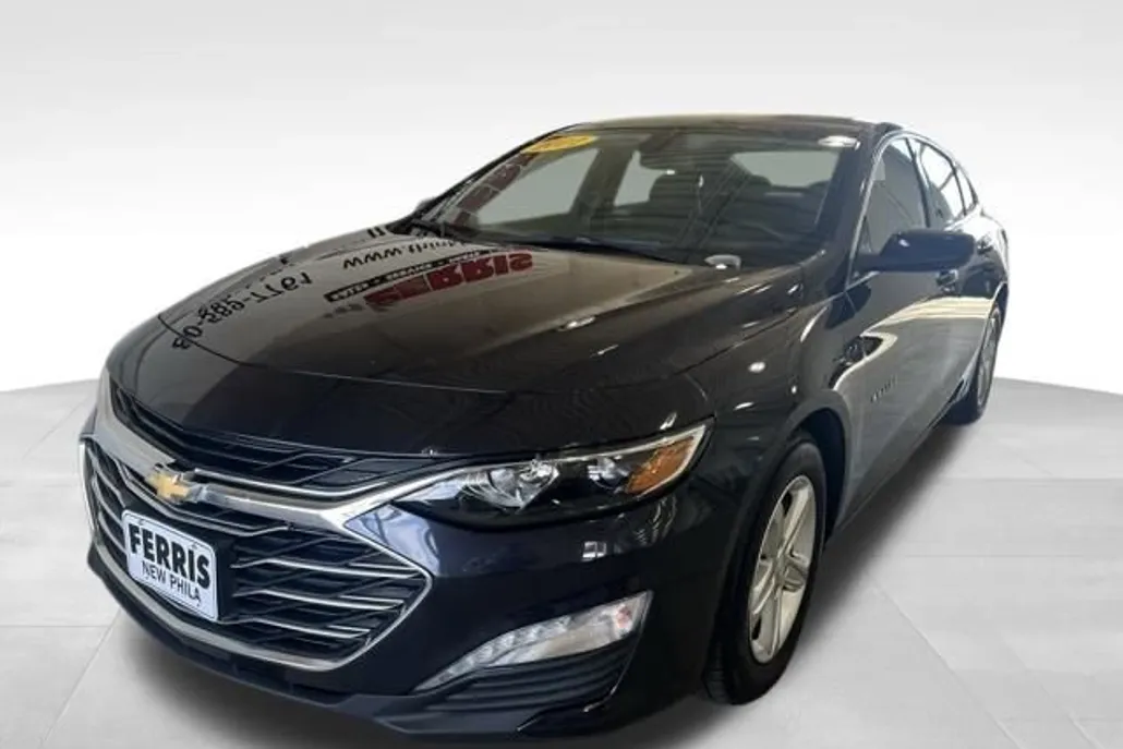 2022 Chevrolet Malibu 1LT photo 1